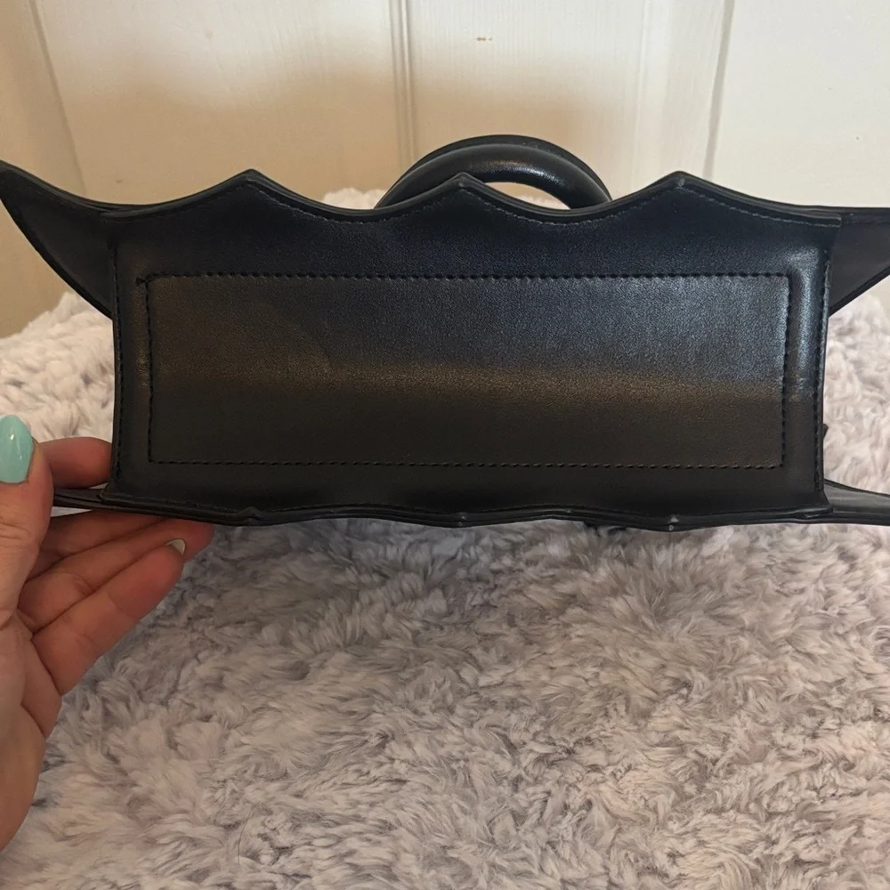 Luv Betsey Sparkle Bat Cross-body - Picture 4 of 6